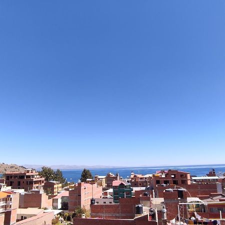 Hostal Sol Y Luna Bed and Breakfast Copacabana  Esterno foto