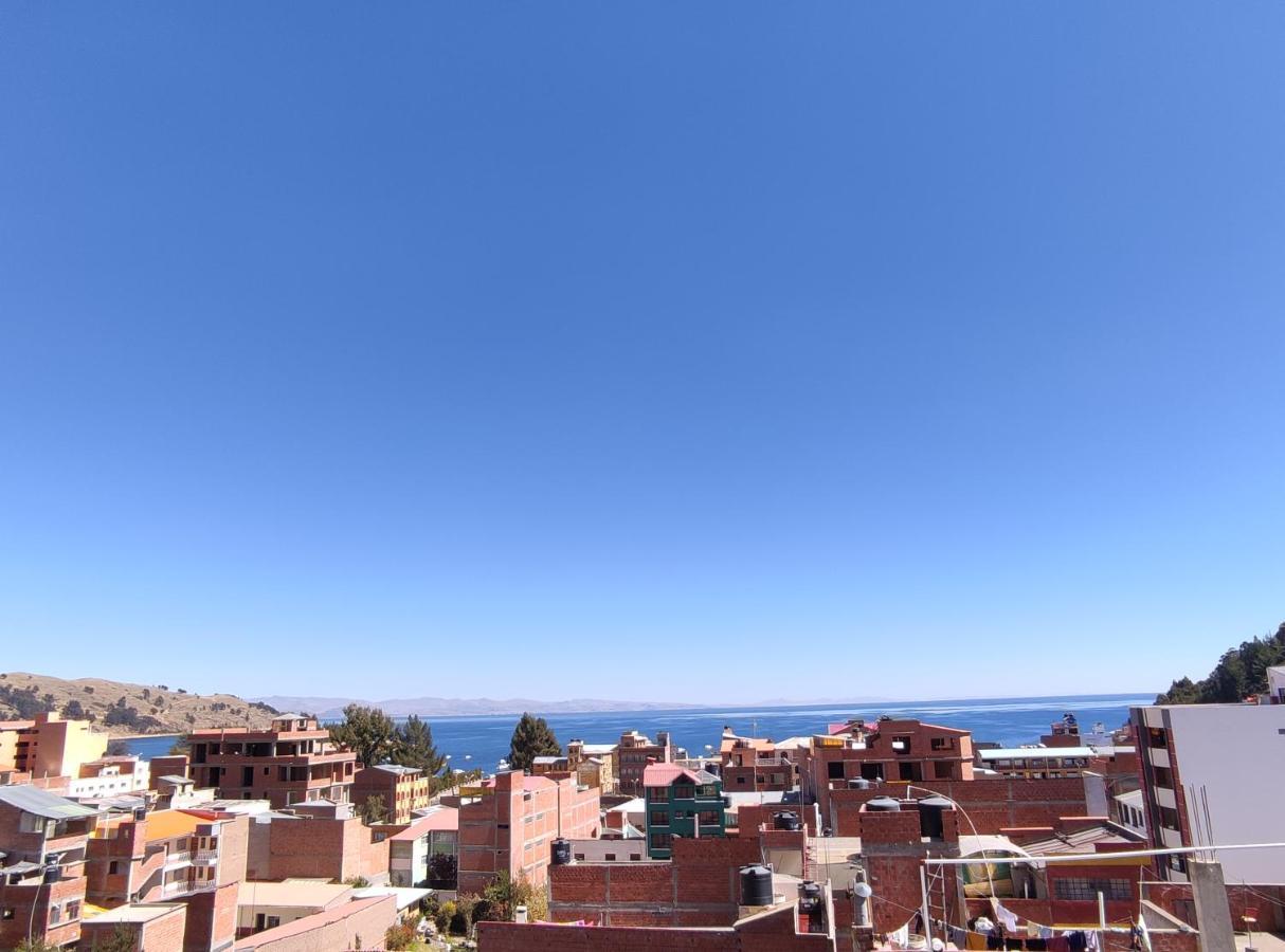Hostal Sol Y Luna Bed and Breakfast Copacabana  Esterno foto