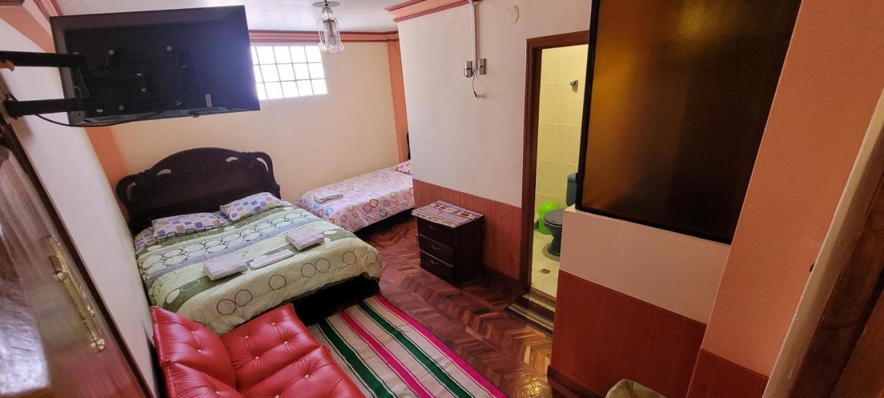 Hostal Sol Y Luna Bed and Breakfast Copacabana  Esterno foto