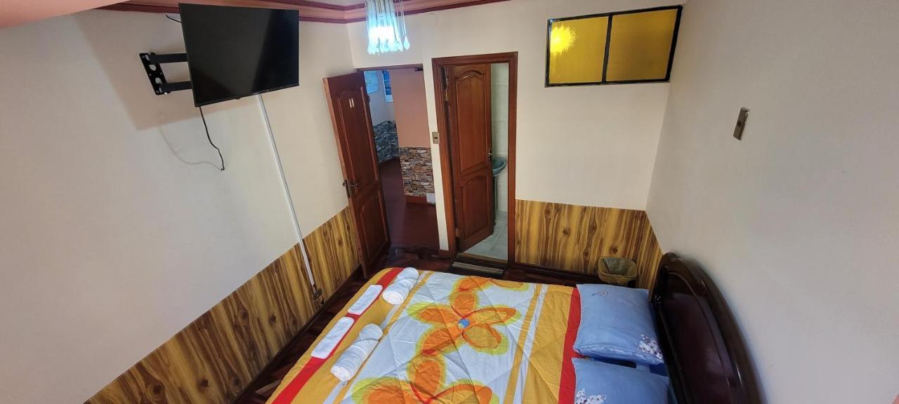 Hostal Sol Y Luna Bed and Breakfast Copacabana  Esterno foto