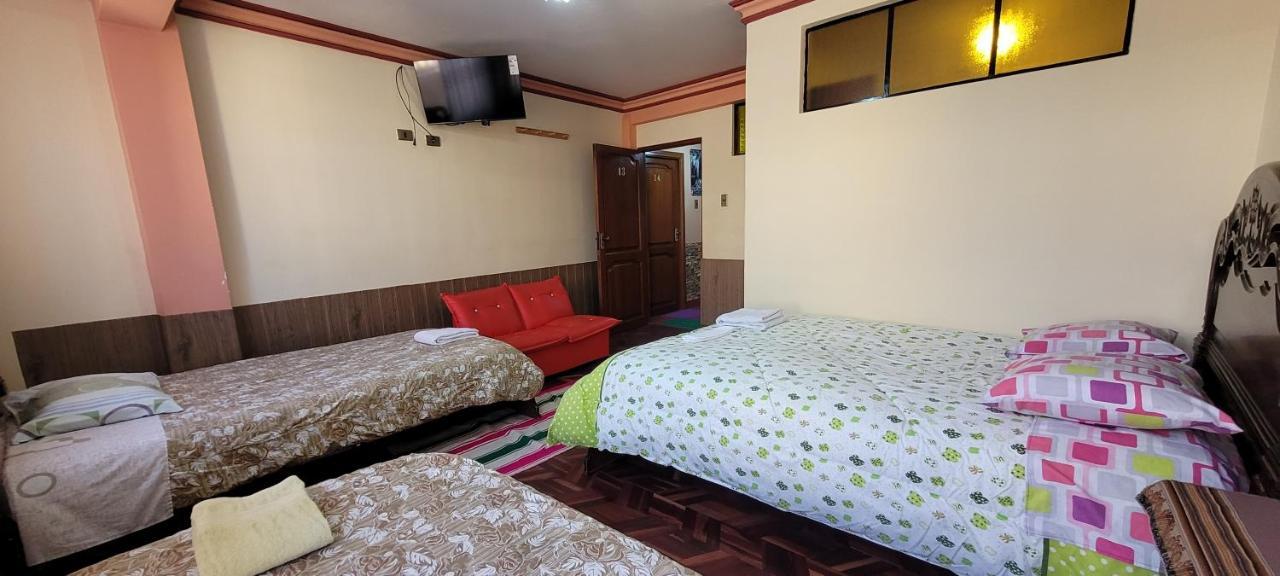 Hostal Sol Y Luna Bed and Breakfast Copacabana  Esterno foto